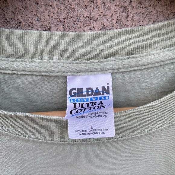 Vintage Plays in the Dirt Garden Gardening T-Shirt Graphic Tee Size Large - Picture 4 of 4